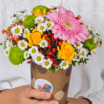 Школьный стаканчик с герберой N 38185