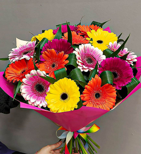 Букет из Гербер микс в упаковке арт. 47541